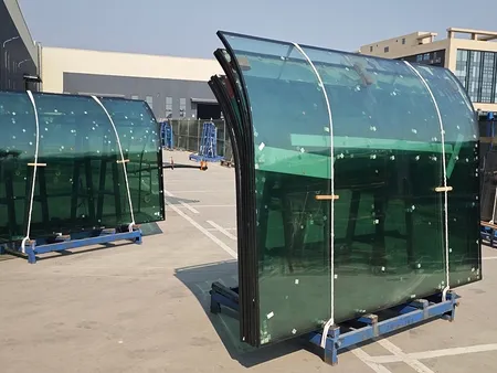 زجاج مقسى متعدد الإنحناءات